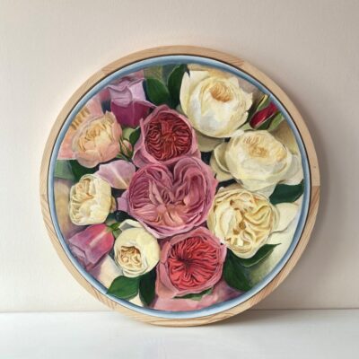 Picture of an oil painting of roses in a bowl
