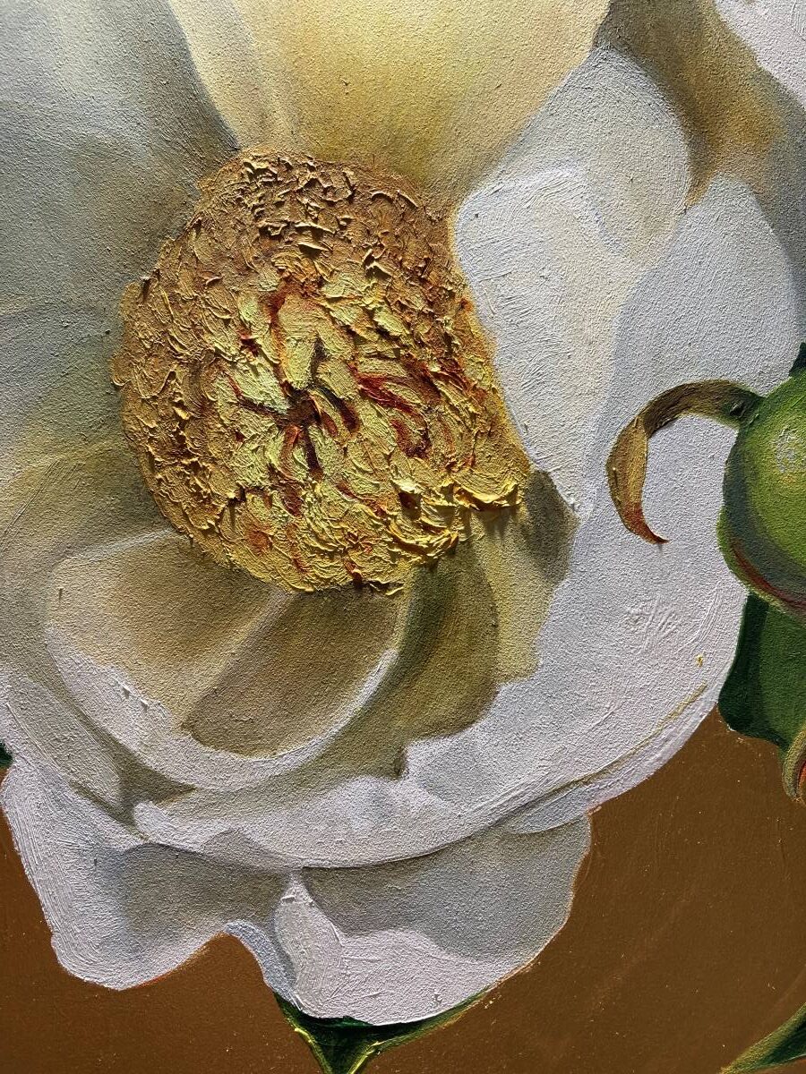 Close up of the centre of Original White Peony Oil Painting on 23-Carat Gold Leaf – Luxury Botanical Art